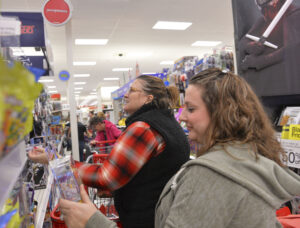 Black Friday steals: Savings-seekers flock to local stores for  discounts galore